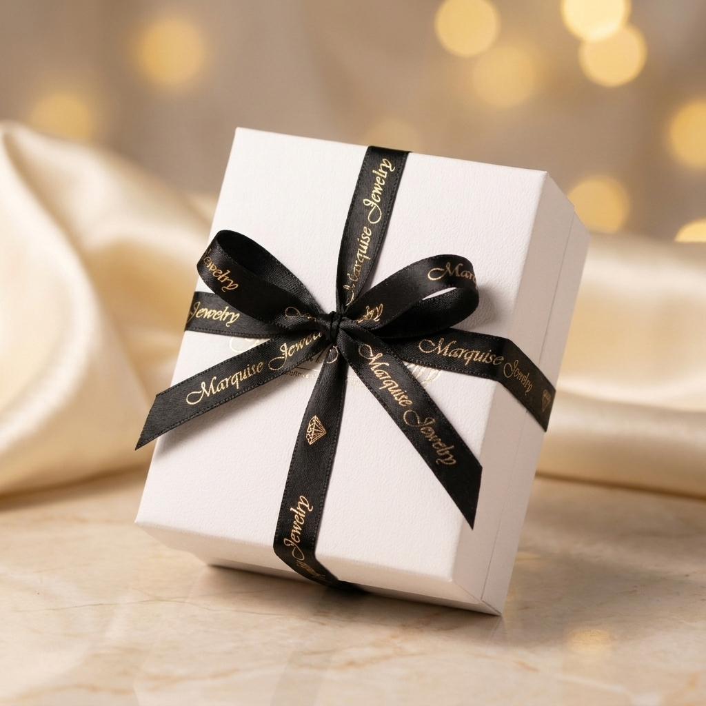 Marquise Jewelry Signature Case + Wrapping