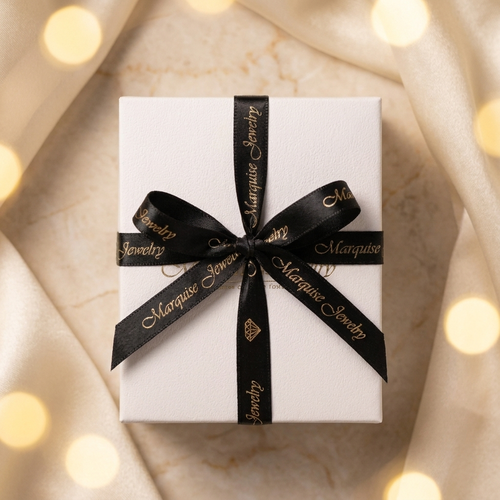 Marquise Jewelry Signature Case + Wrapping